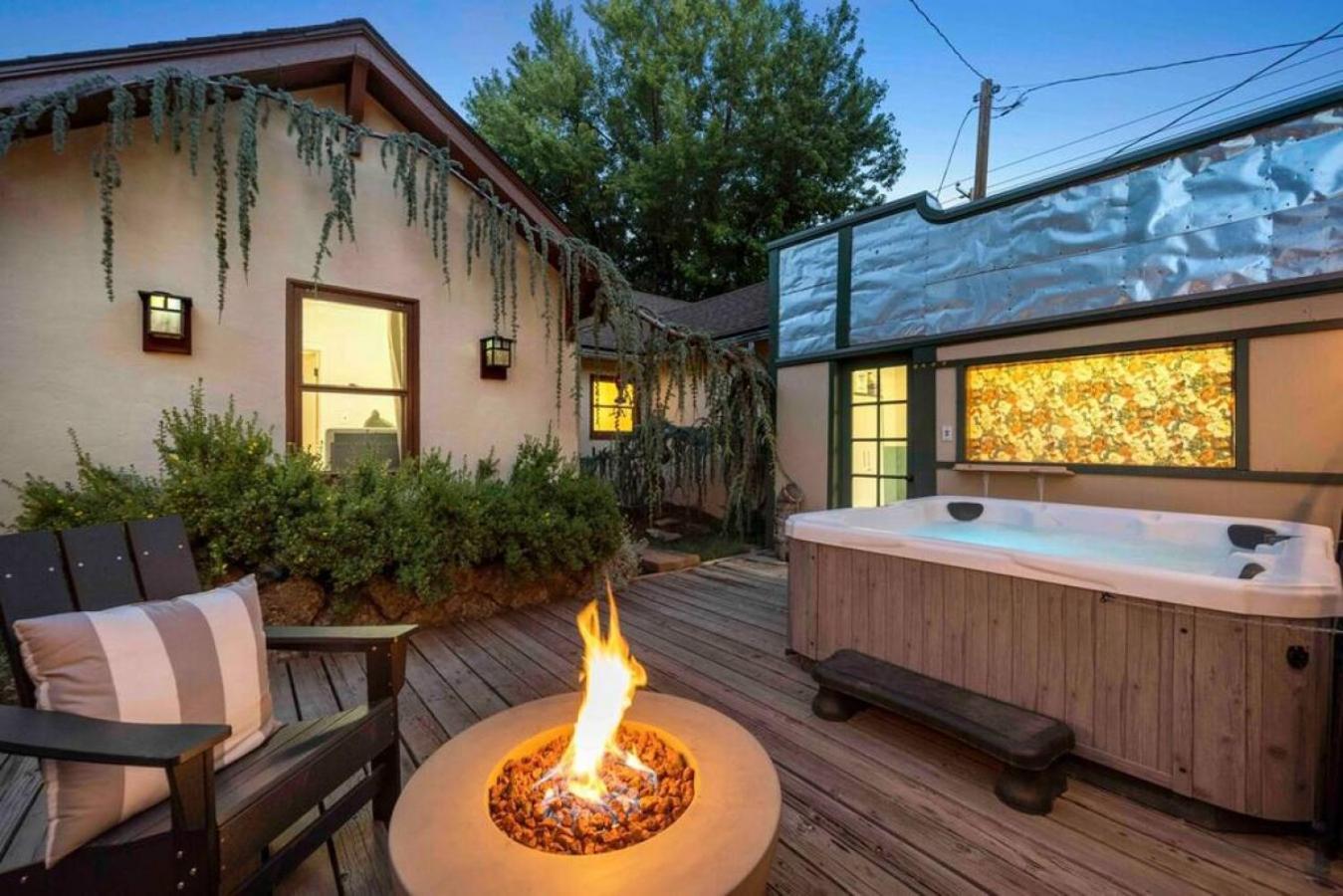 Stylish And Cozy Downtown 2 Bedroom Unit With Hot Tub Flagstaff Exterior photo